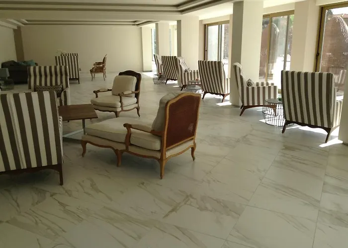Melathron Hotel