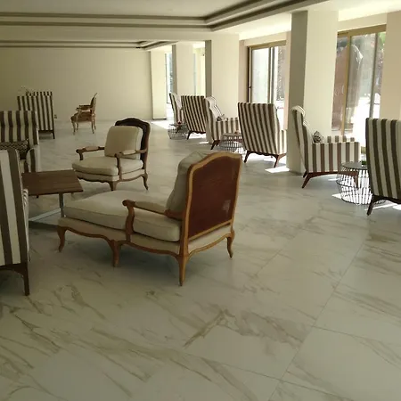 Melathron Hotel