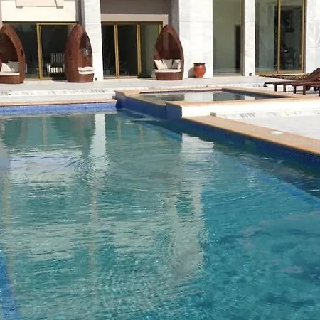 Hotel Melathron 4*